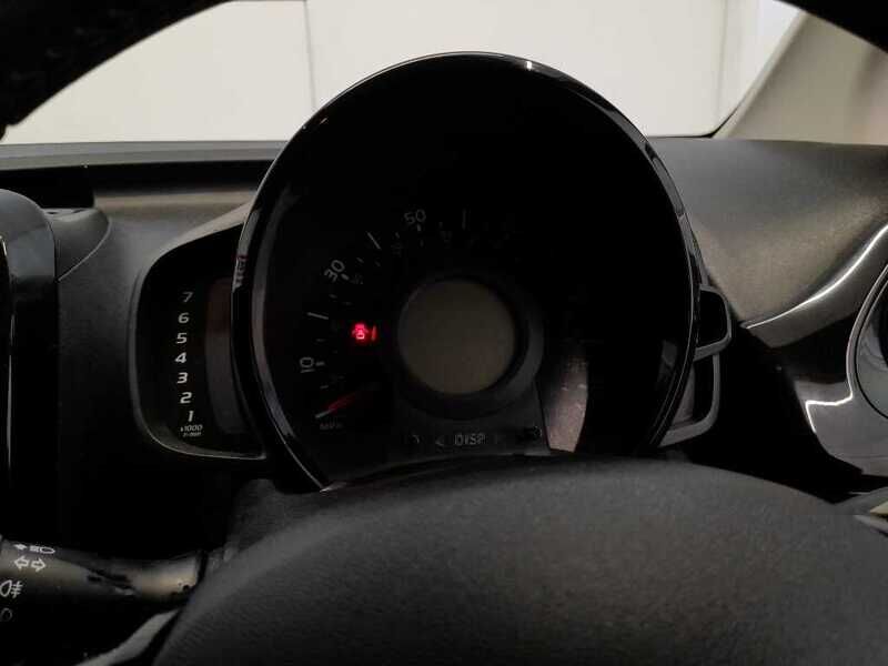 More views of TOYOTA Aygo